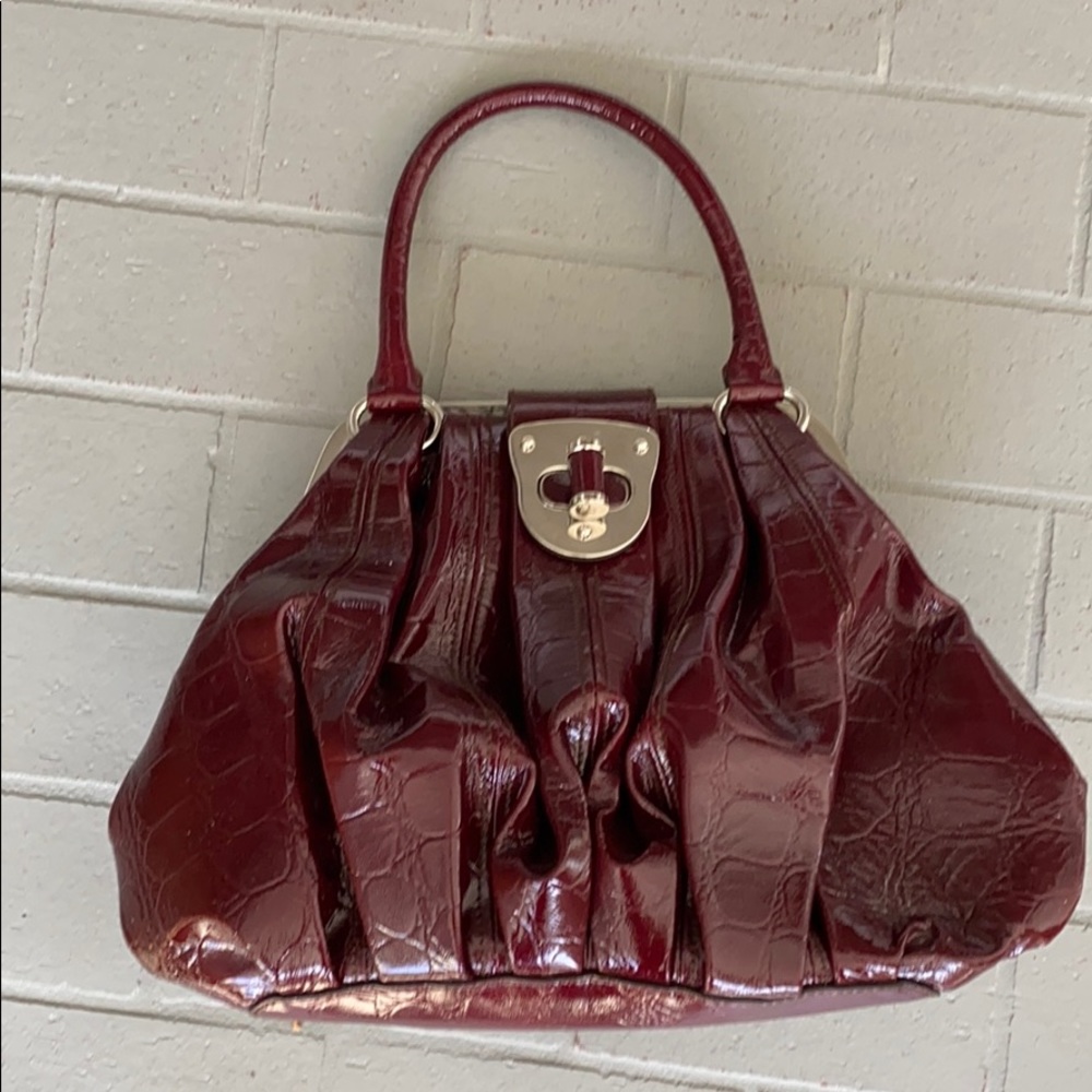 Alexander McQueen elvie bag